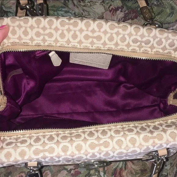 Coach - Picture 8 of 9